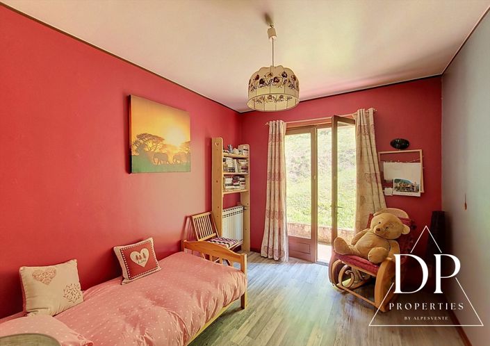 Image No.13-3 Bed House for sale