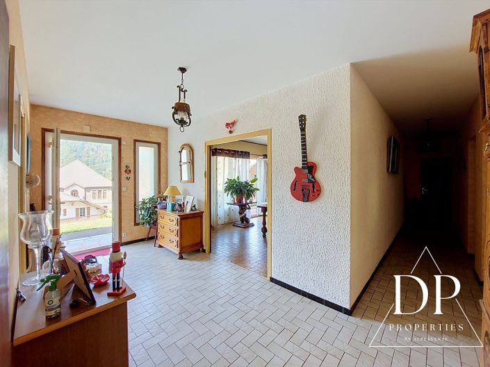 Image No.15-3 Bed House for sale