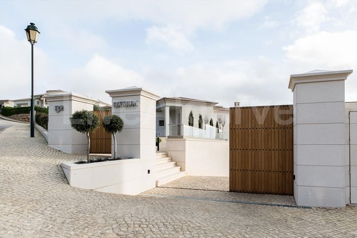 Image No.35-5 Bed House for sale