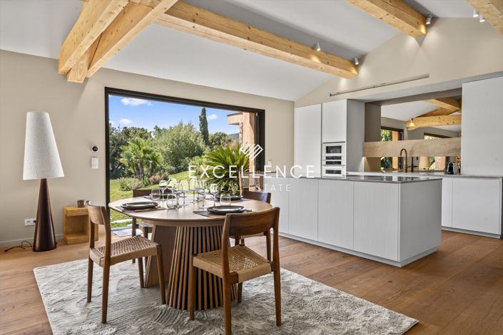 Image No.6-5 Bed House for sale