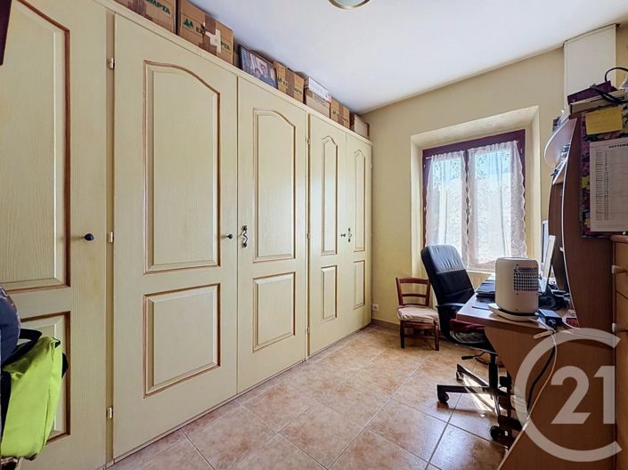 Image No.16-3 Bed House for sale