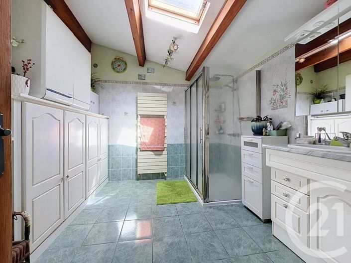 Image No.19-3 Bed House for sale
