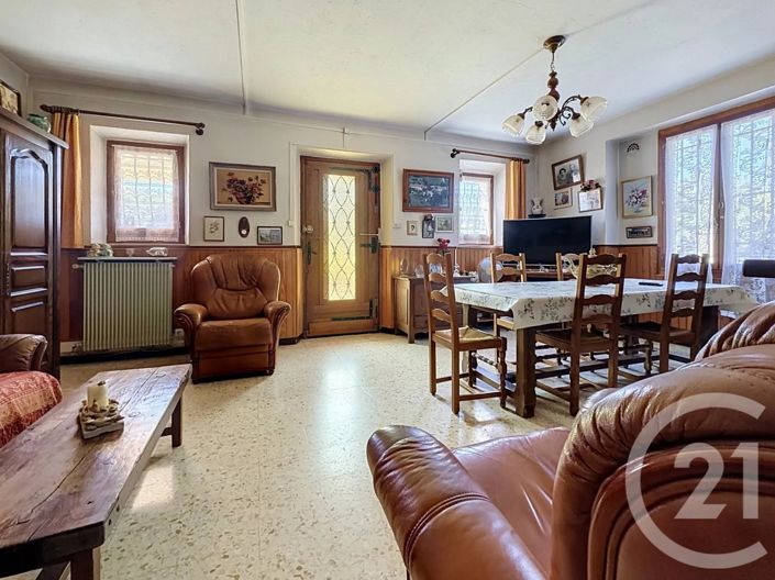 Image No.6-3 Bed House for sale