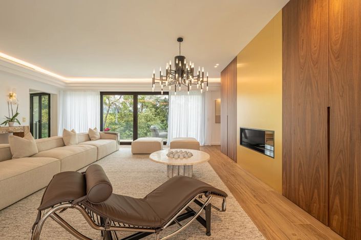 Image No.18-5 Bed House for sale