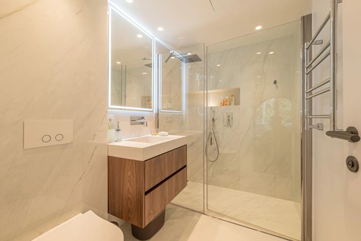 Image No.40-5 Bed House for sale
