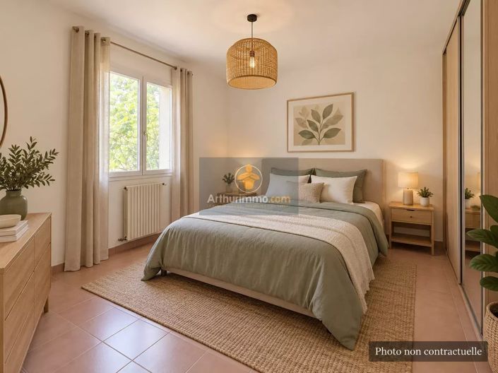 Image No.12-3 Bed House for sale