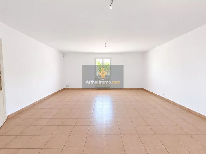 Image No.5-3 Bed House for sale