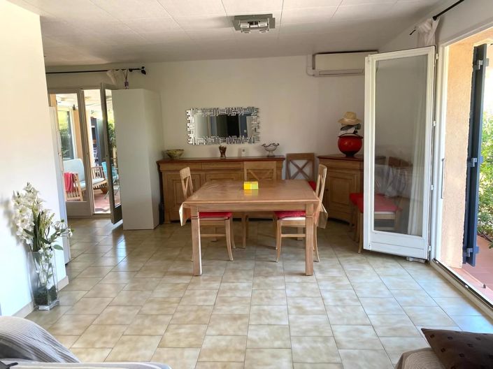 Image No.4-3 Bed House for sale
