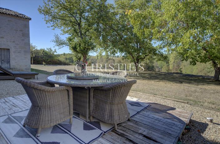 Image No.47-9 Bed Property for sale