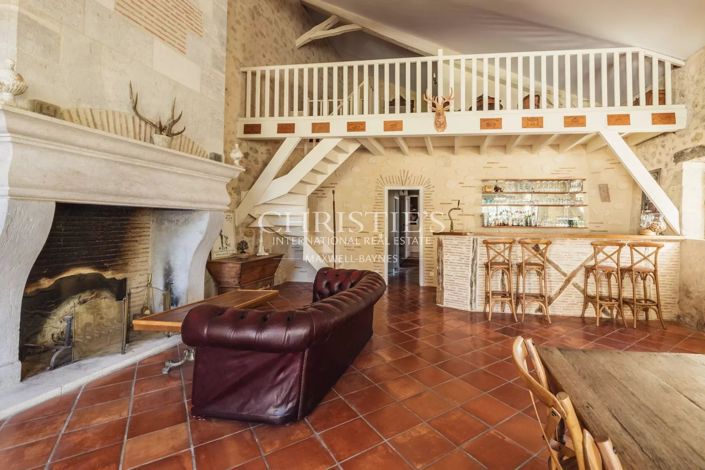 Image No.22-Propriété de 9 chambres à vendre à Bordeaux