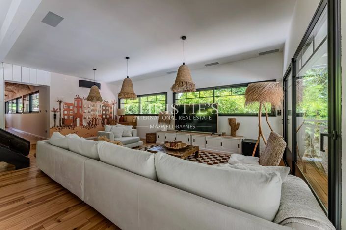 Image No.15-5 Bed House for sale