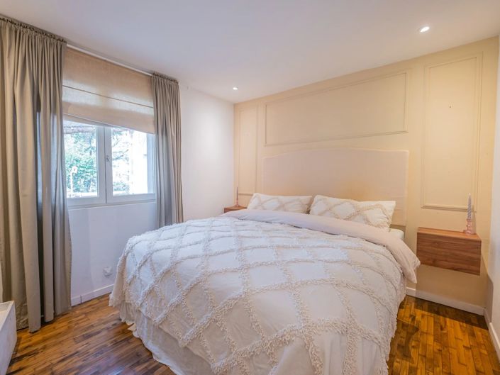 Image No.20-7 Bed House for sale
