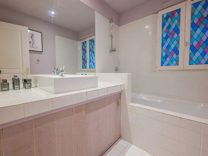 Image No.21-7 Bed House for sale