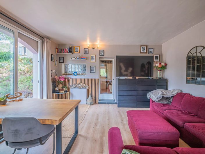 Image No.27-7 Bed House for sale