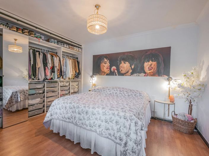 Image No.28-7 Bed House for sale