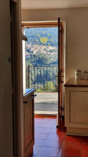 Image No.10-2 Bed House for sale