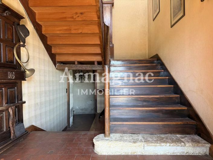 Image No.17-3 Bed House for sale