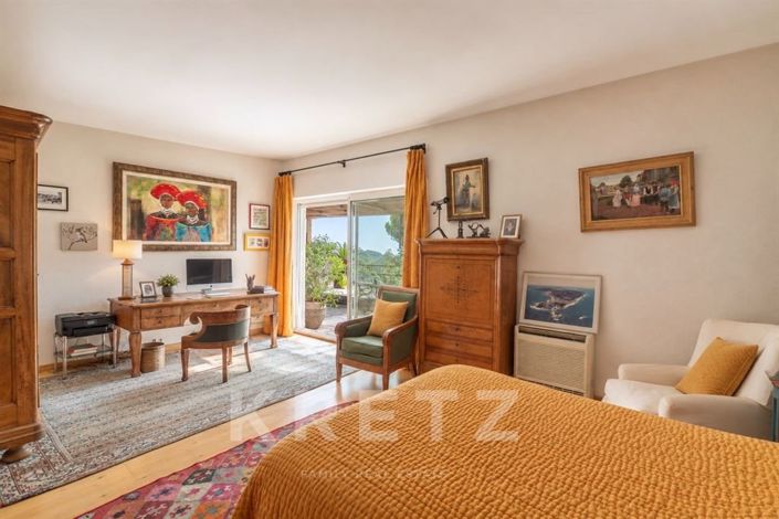 Image No.11-7 Bed House for sale