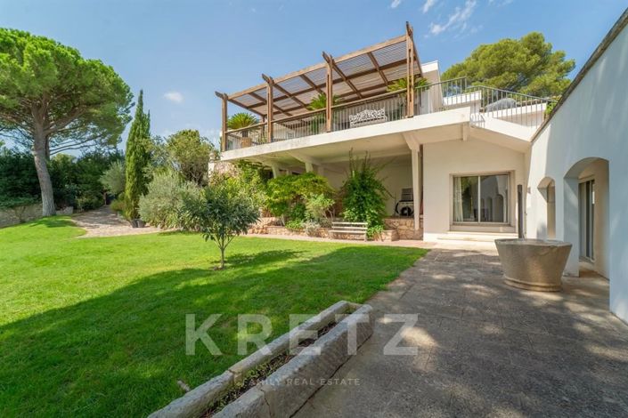 Image No.17-7 Bed House for sale