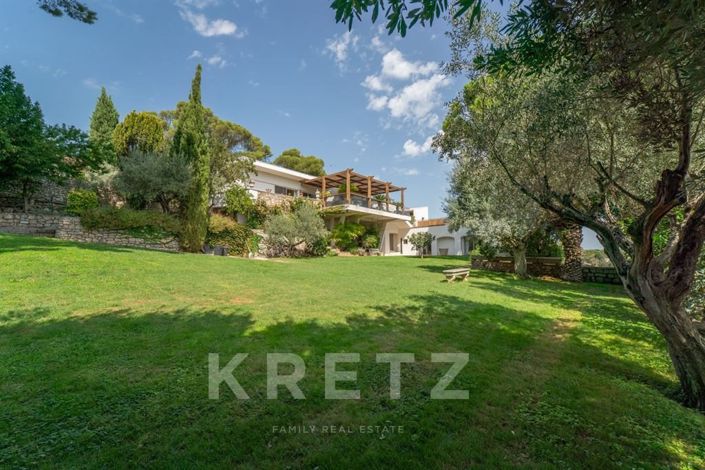 Image No.18-7 Bed House for sale