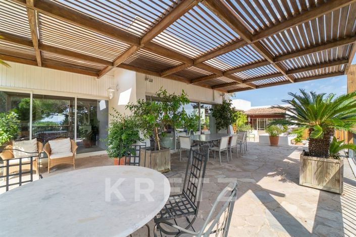 Image No.2-7 Bed House for sale