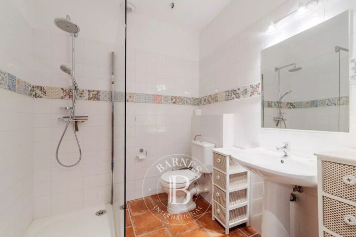 Image No.17-3 Bed House for sale