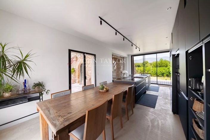 Image No.7-3 Bed House for sale