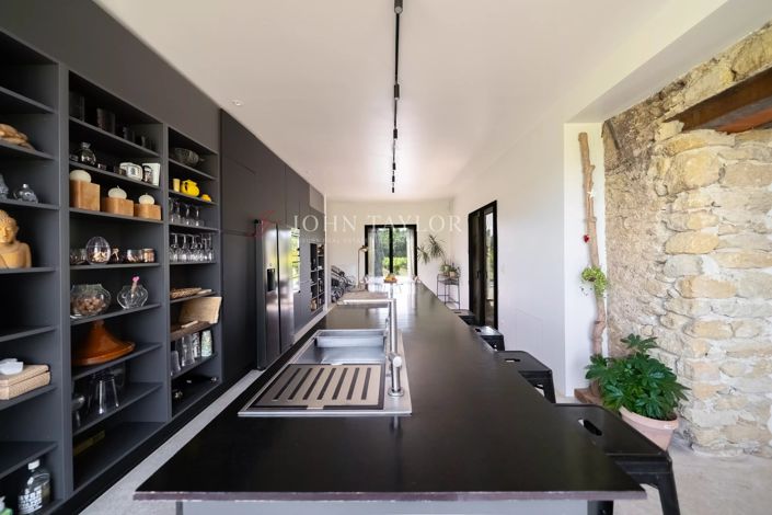 Image No.8-3 Bed House for sale