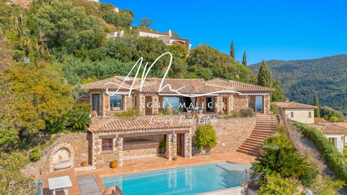 Image No.9-5 Bed House for sale