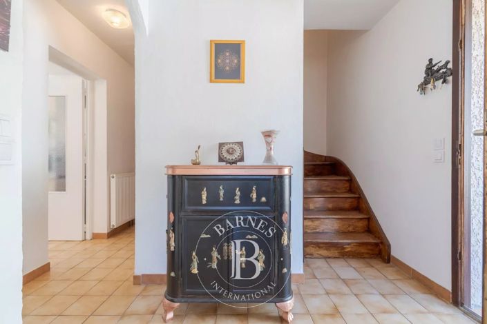 Image No.13-3 Bed House for sale