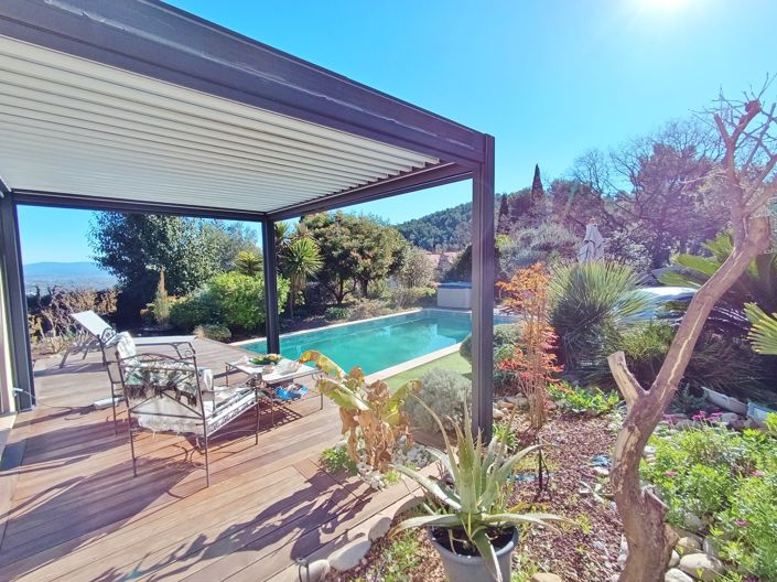 Image No.17-6 Bed House for sale
