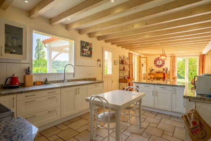 Image No.13-3 Bed House for sale