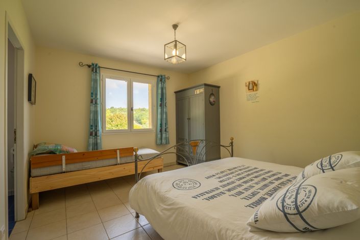 Image No.17-3 Bed House for sale