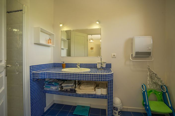 Image No.18-3 Bed House for sale