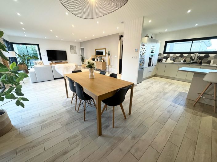Image No.4-3 Bed House for sale