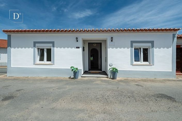 Image No.17-2 Bed House for sale