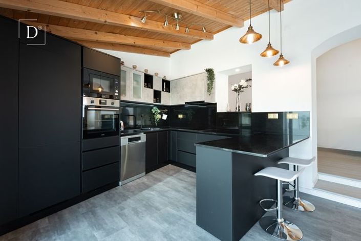 Image No.5-2 Bed House for sale