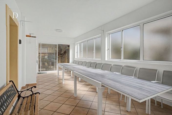 Image No.15-8 Bed House for sale