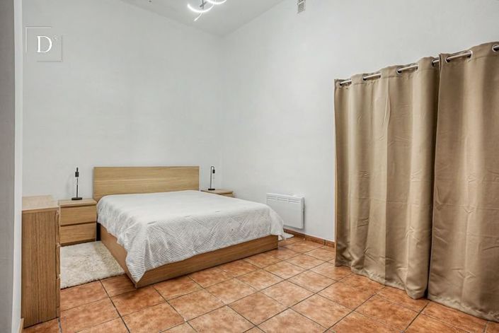 Image No.46-8 Bed House for sale