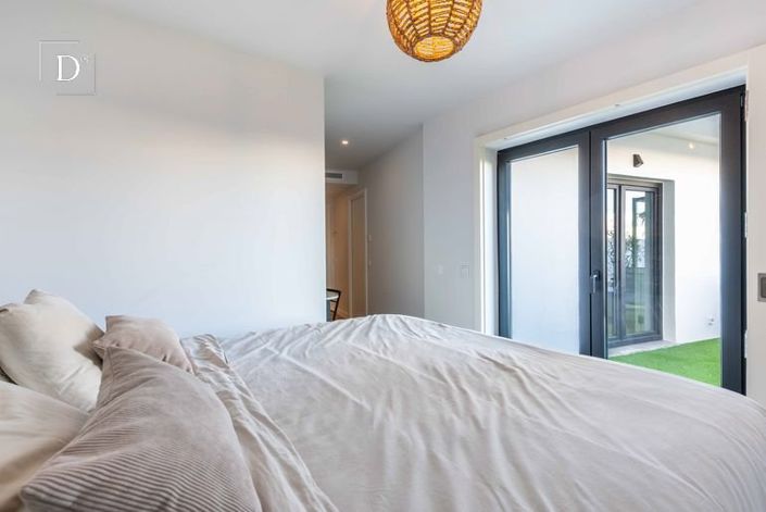 Image No.15-3 Bed Apartment for sale