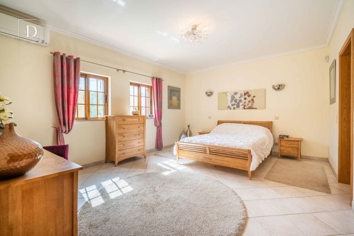 Image No.20-3 Bed House for sale