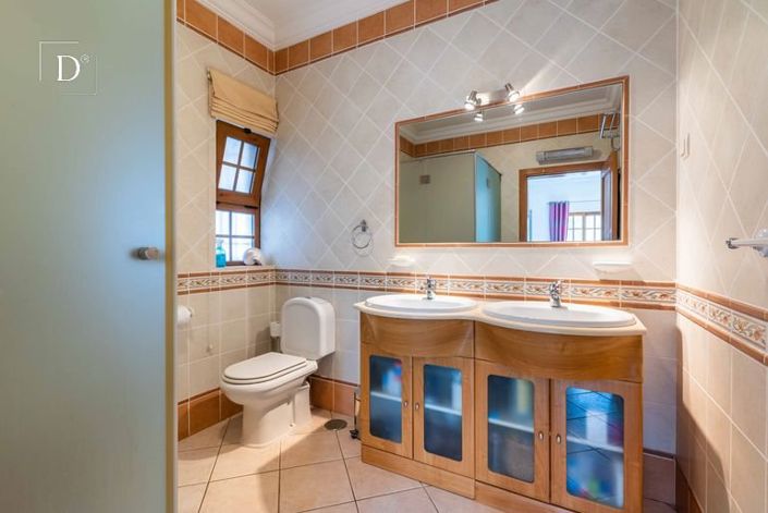 Image No.22-3 Bed House for sale