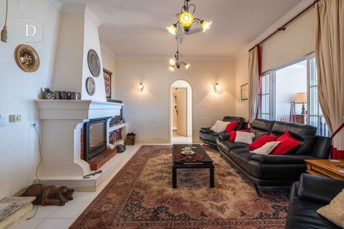 Image No.7-3 Bed House for sale