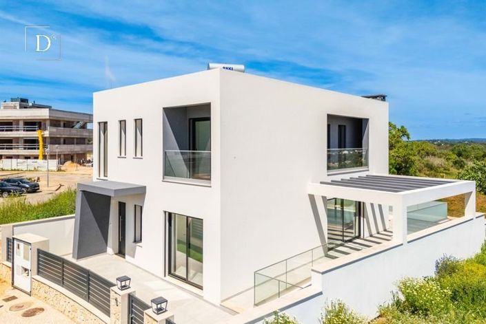Image No.5-4 Bed House for sale