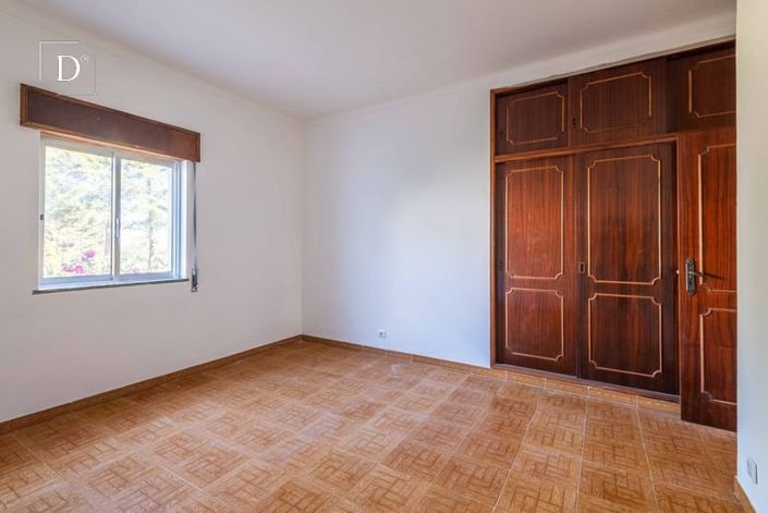 Image No.11-3 Bed House for sale