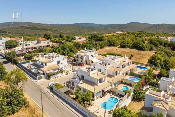 Image No.17-3 Bed House for sale