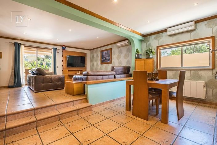 Image No.15-3 Bed House for sale