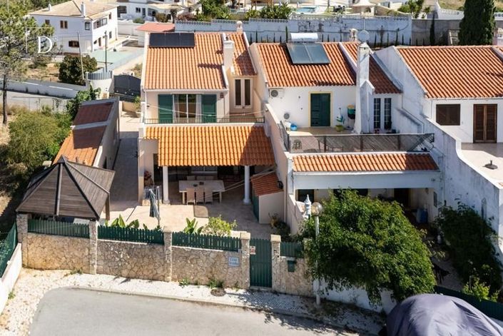 Image No.25-3 Bed House for sale