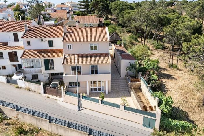 Image No.26-3 Bed House for sale