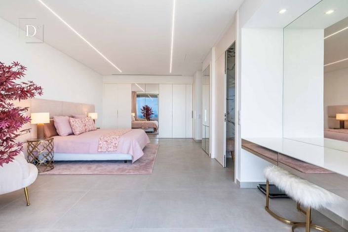 Image No.35-4 Bed House for sale